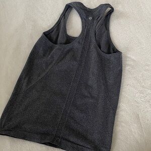 Lululemon fitted tank top